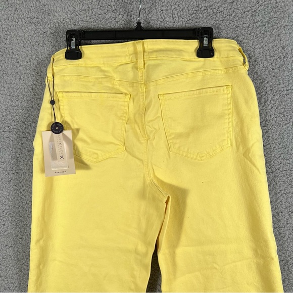 NYDJ Womens Wide Leg Denim Capri Size 8 Yellow Raw Hem Lift Tuck Technology New - Picture 3 of 10
